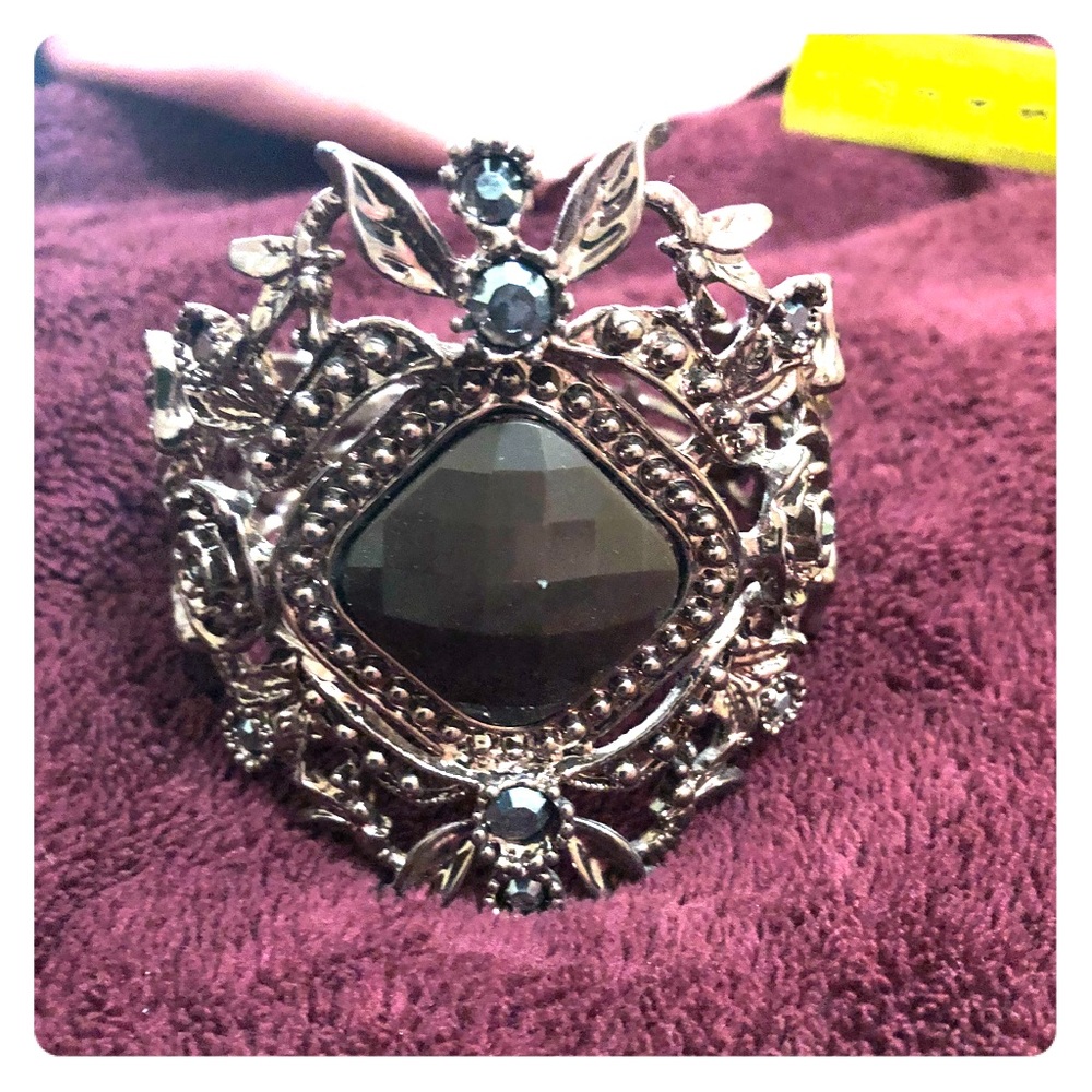 Beautiful onyx clip bracelet